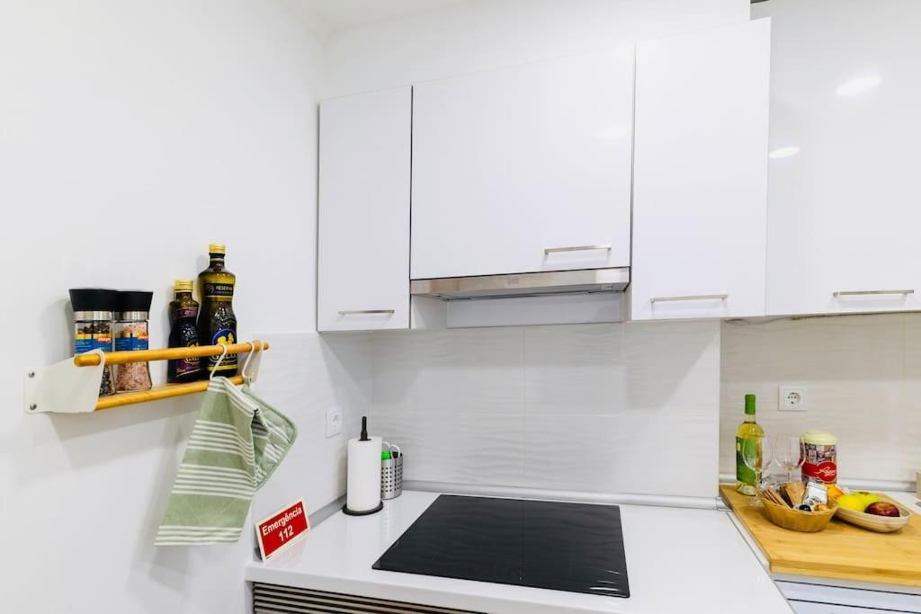 Modern 3 Bedroom Flat In Lisbon Exterior photo