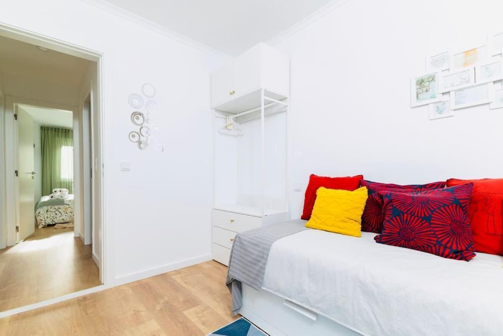 Modern 3 Bedroom Flat In Lisbon Exterior photo